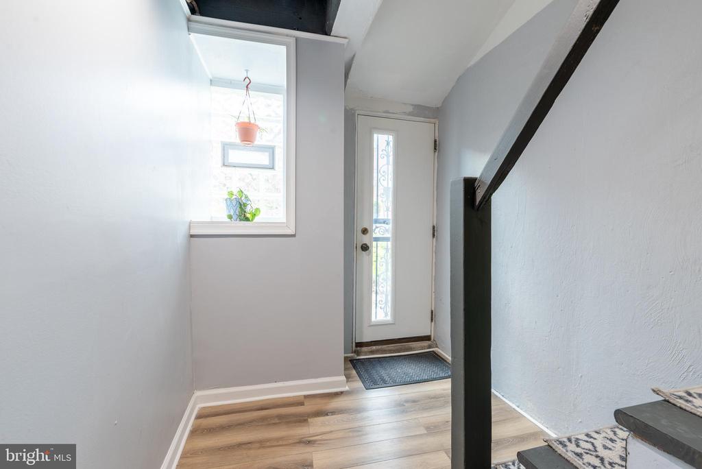 369 E GORGAS LANE