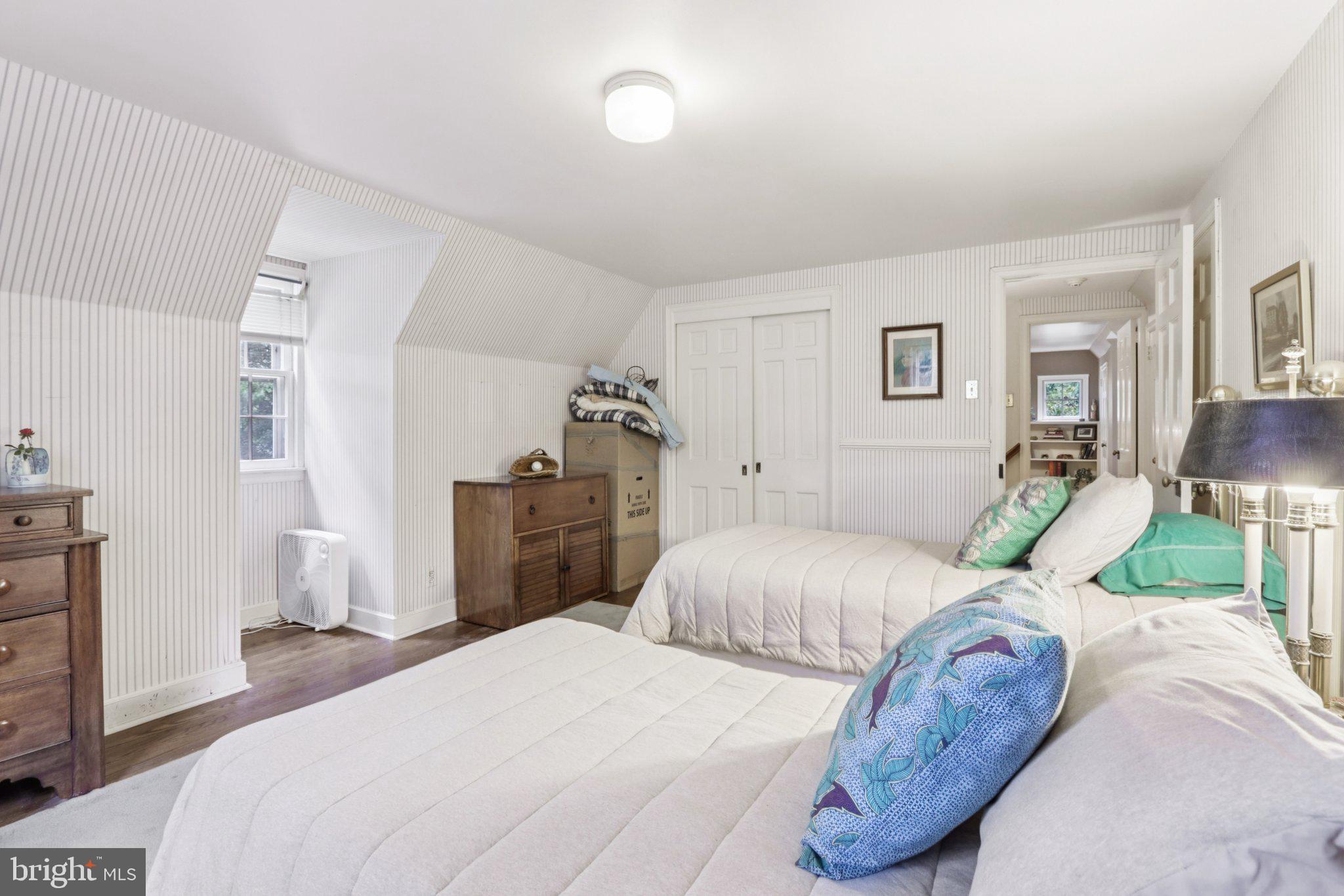 534 W SPRINGFIELD AVENUE
