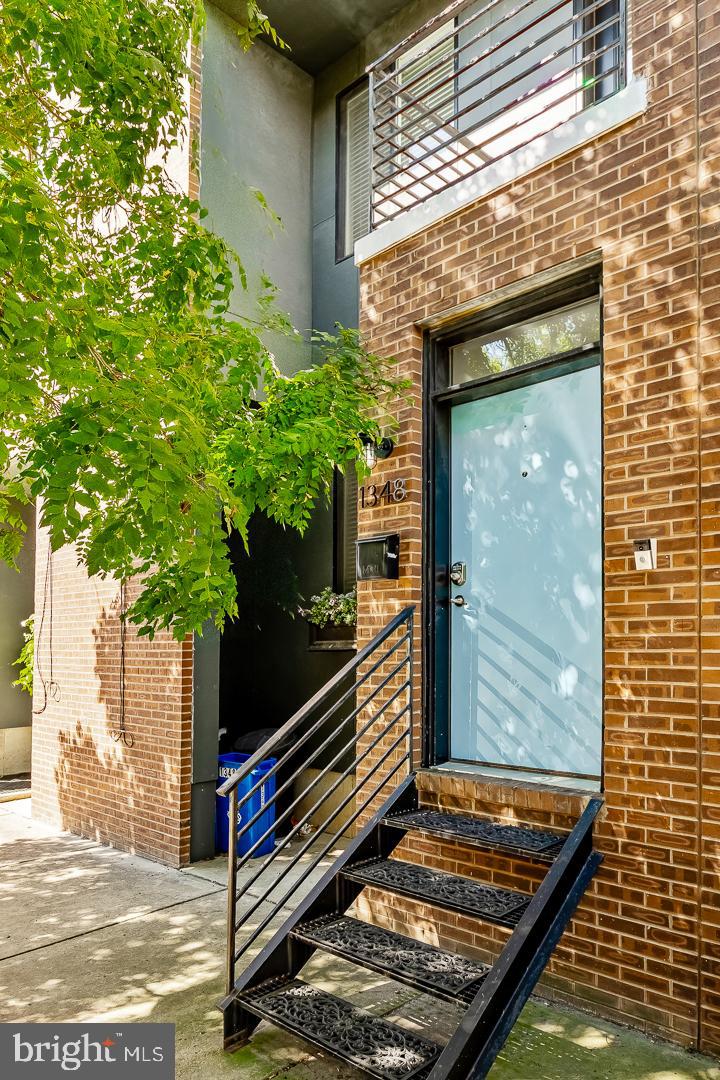 1348 N MASCHER STREET