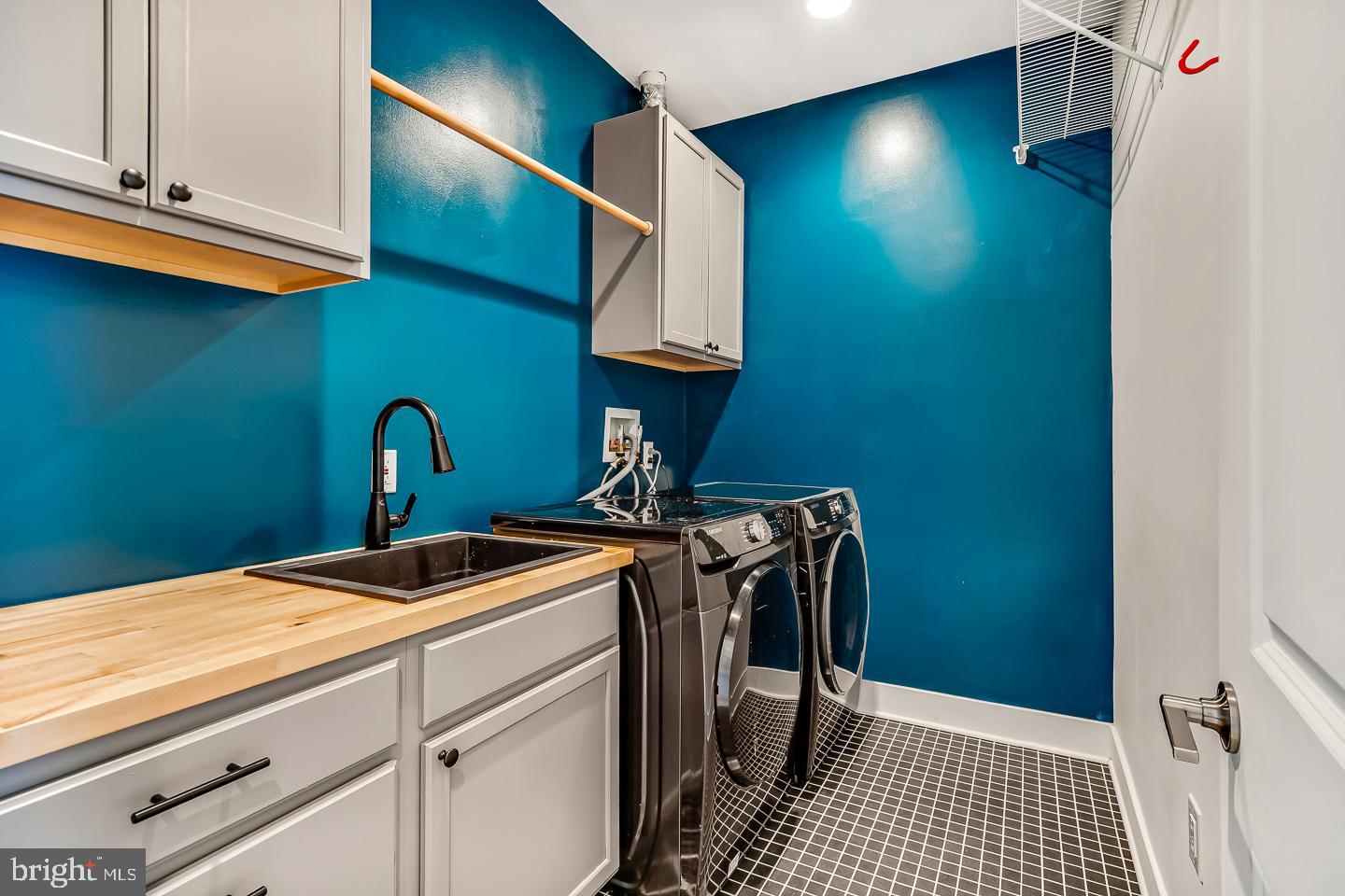 1348 N MASCHER STREET