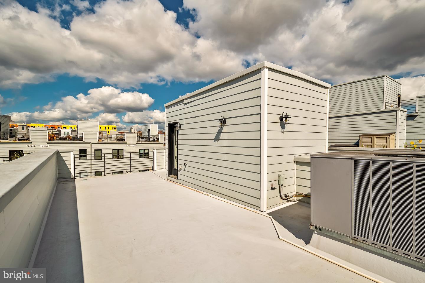 1348 N MASCHER STREET