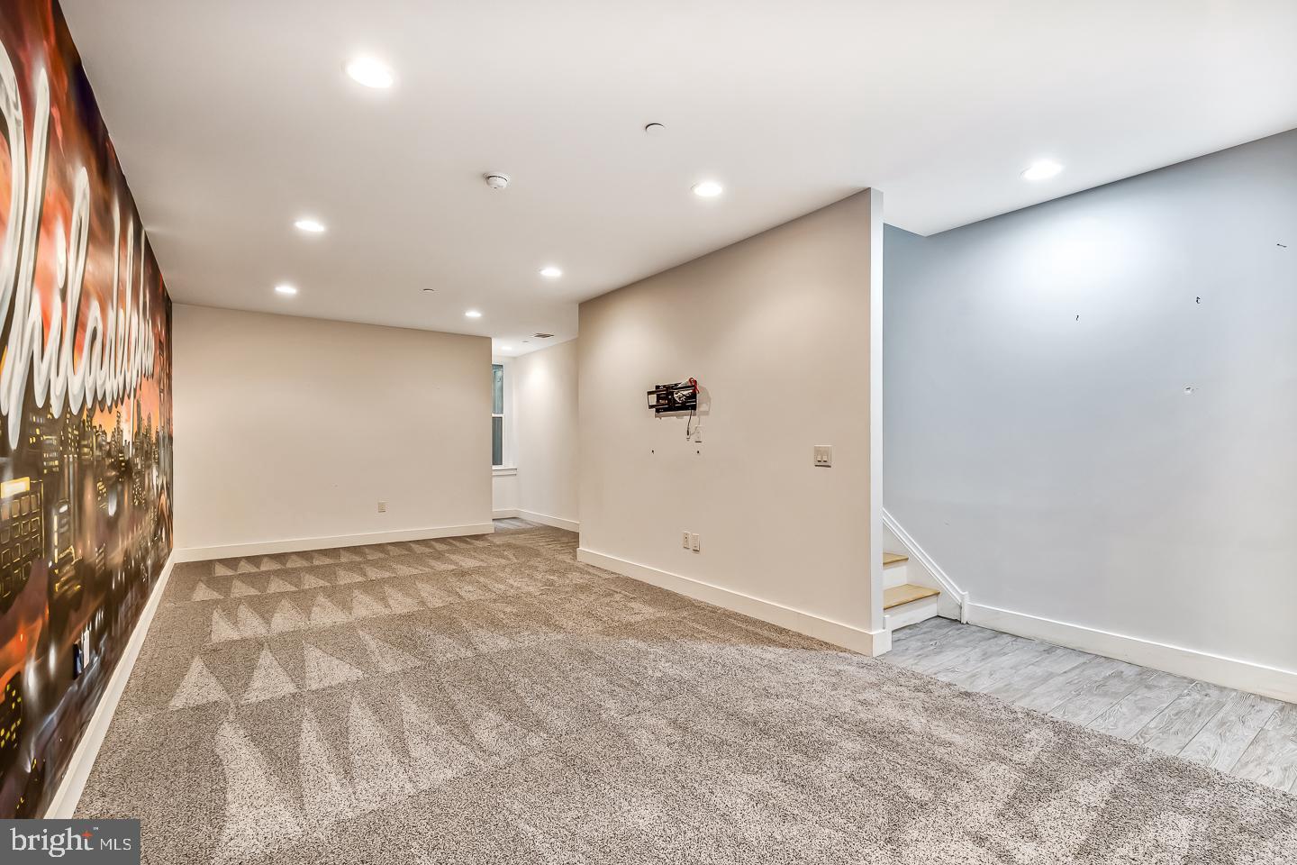 1348 N MASCHER STREET