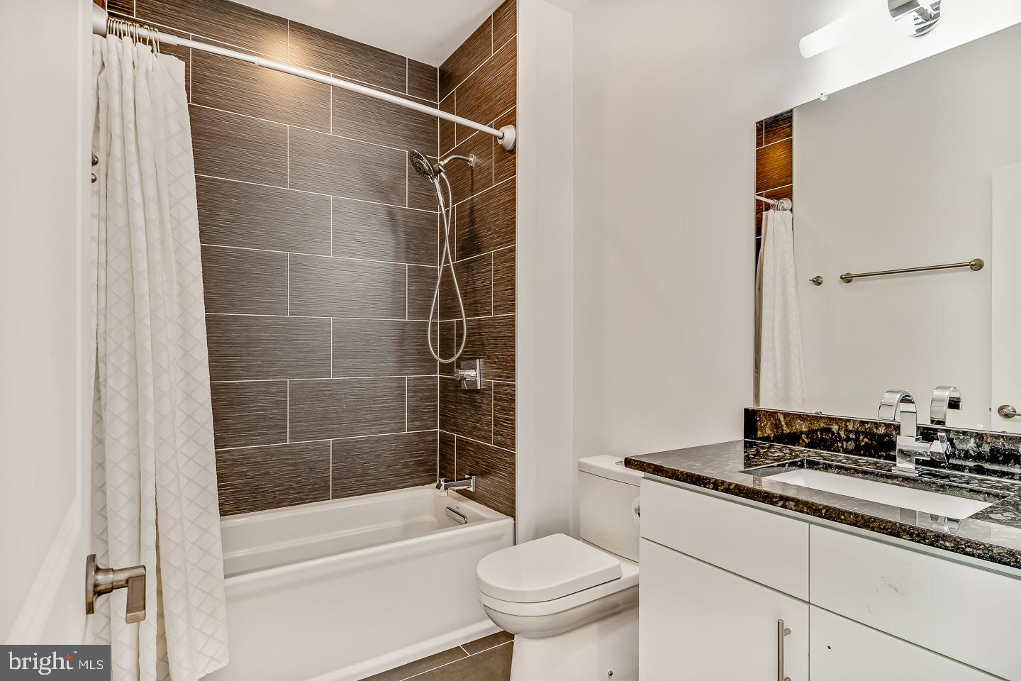 1348 N MASCHER STREET