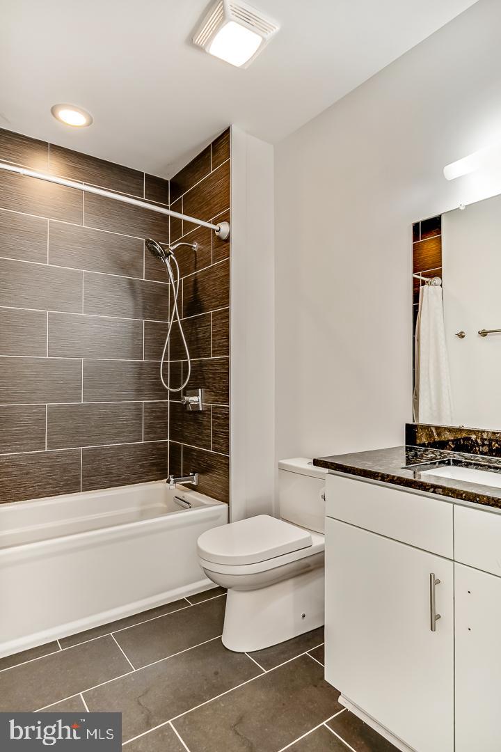 1348 N MASCHER STREET