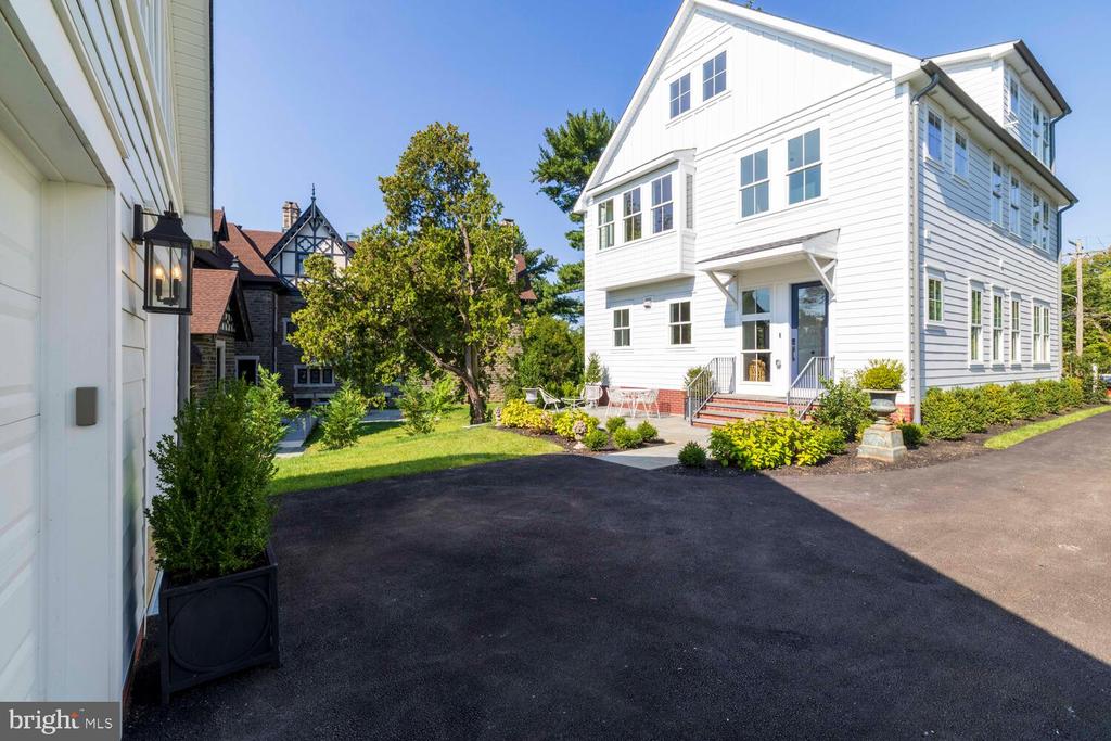 20 PELHAM ROAD