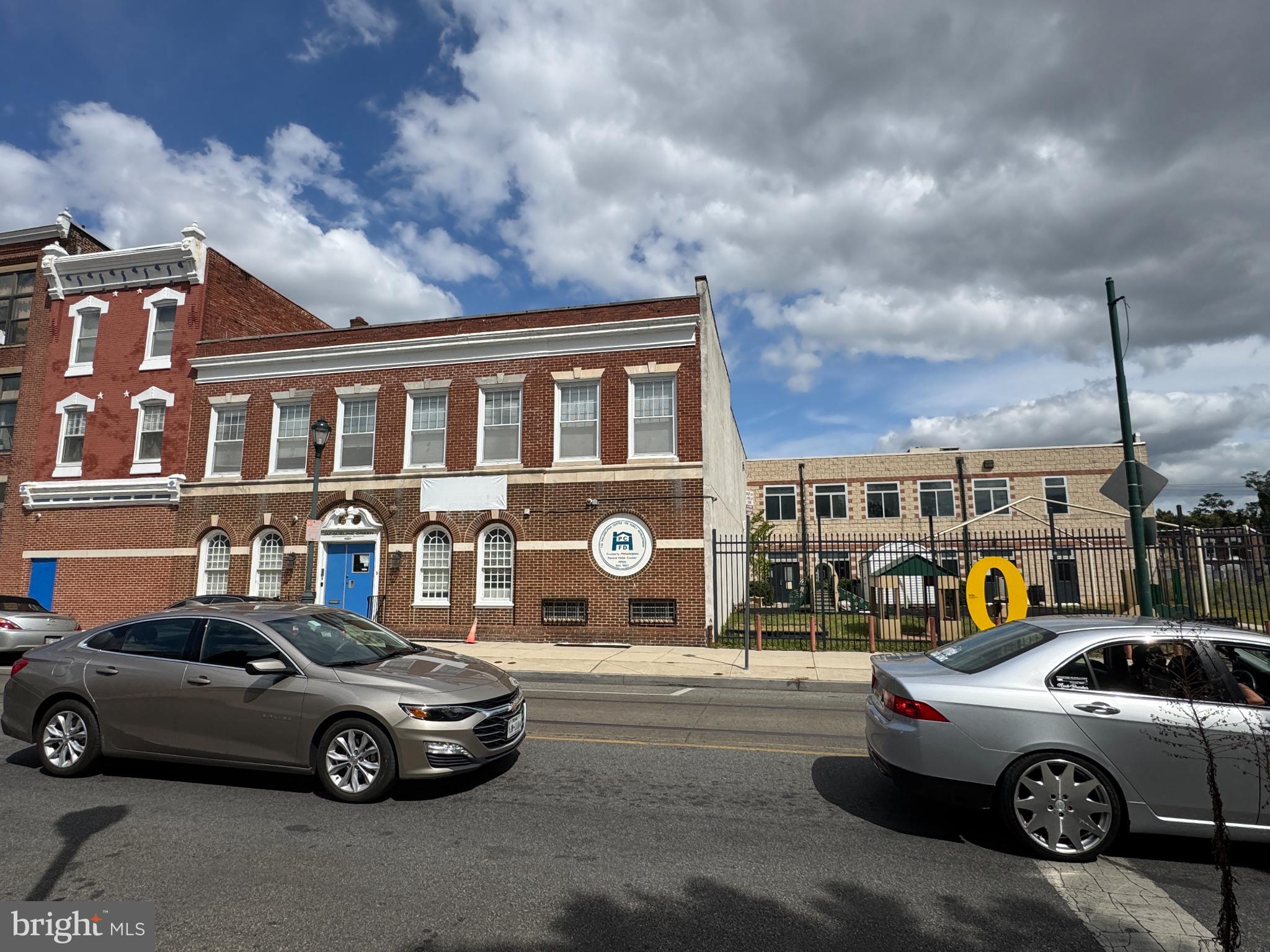 2511 GERMANTOWN AVENUE 15