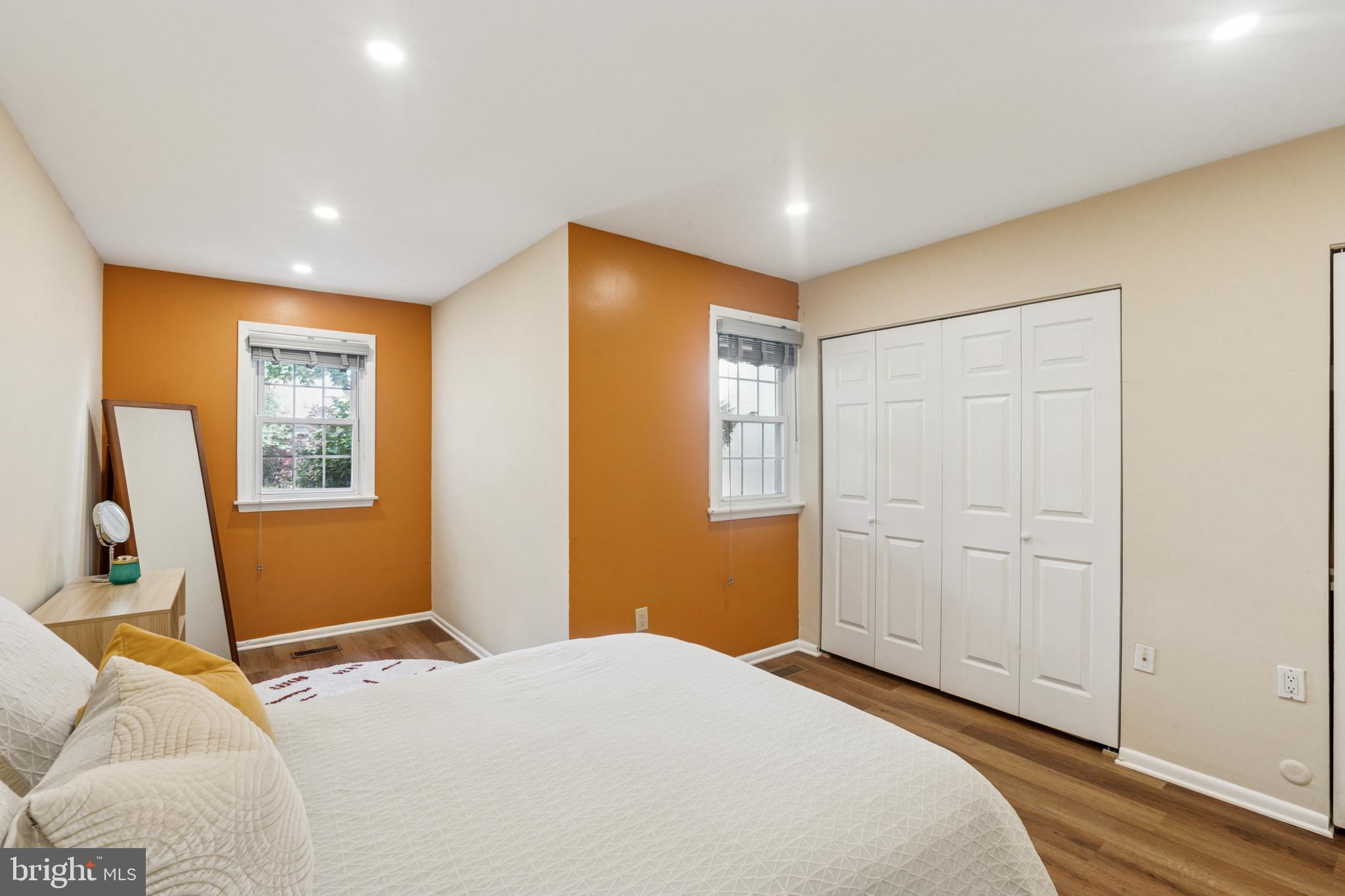 1110 LOMBARD STREET 17