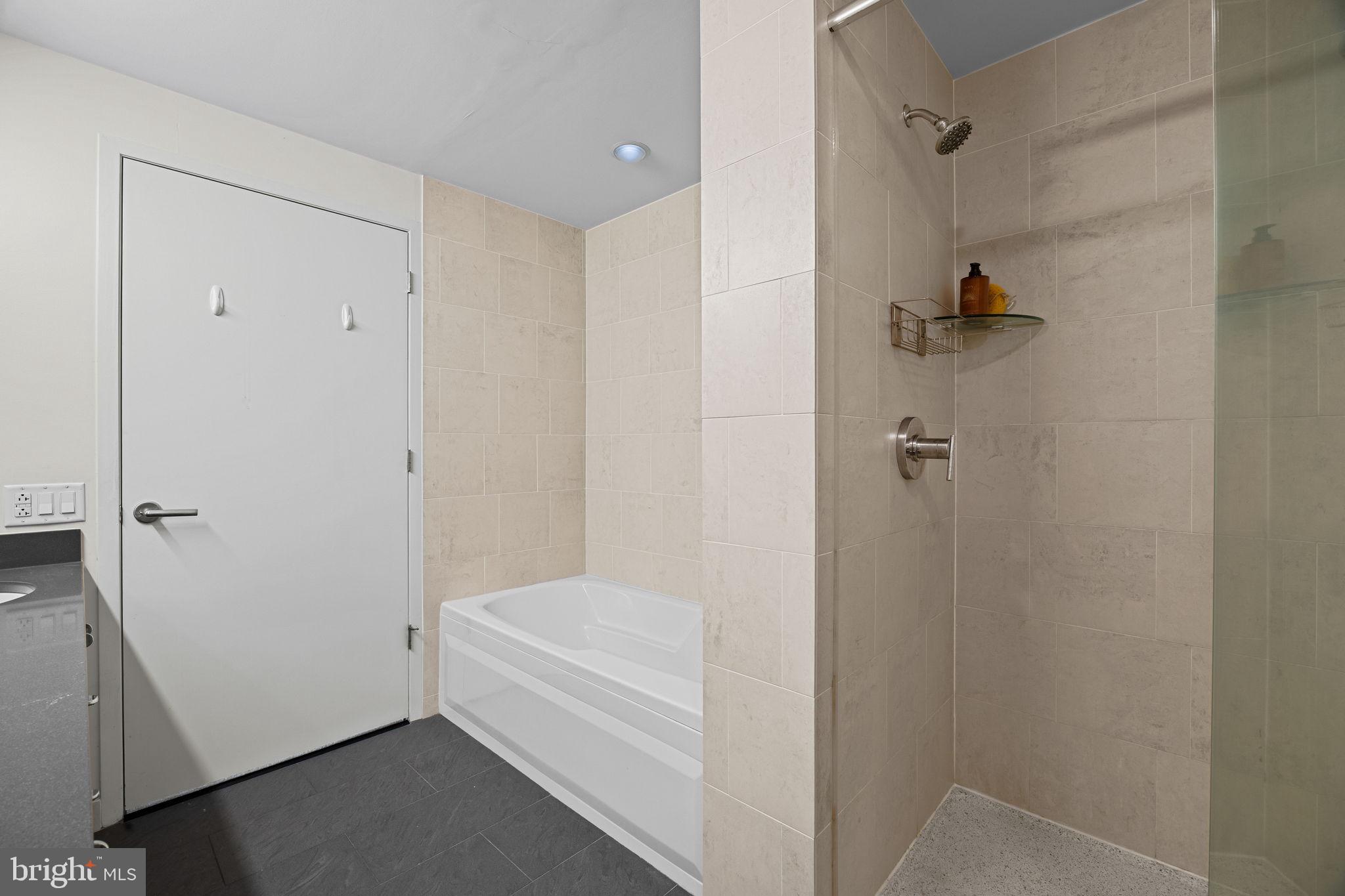 2101 MARKET STREET 1902