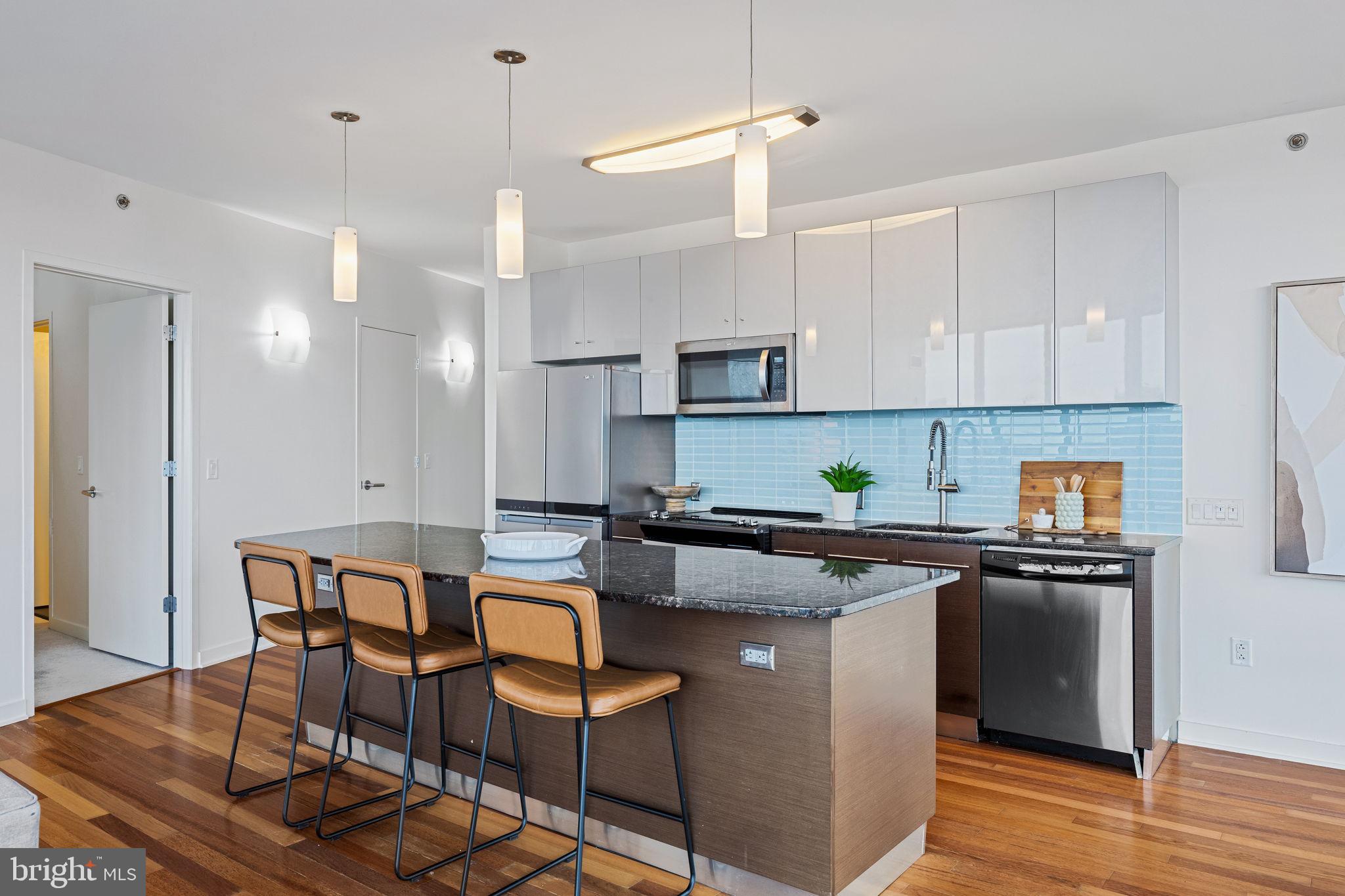 2101 MARKET STREET 1902