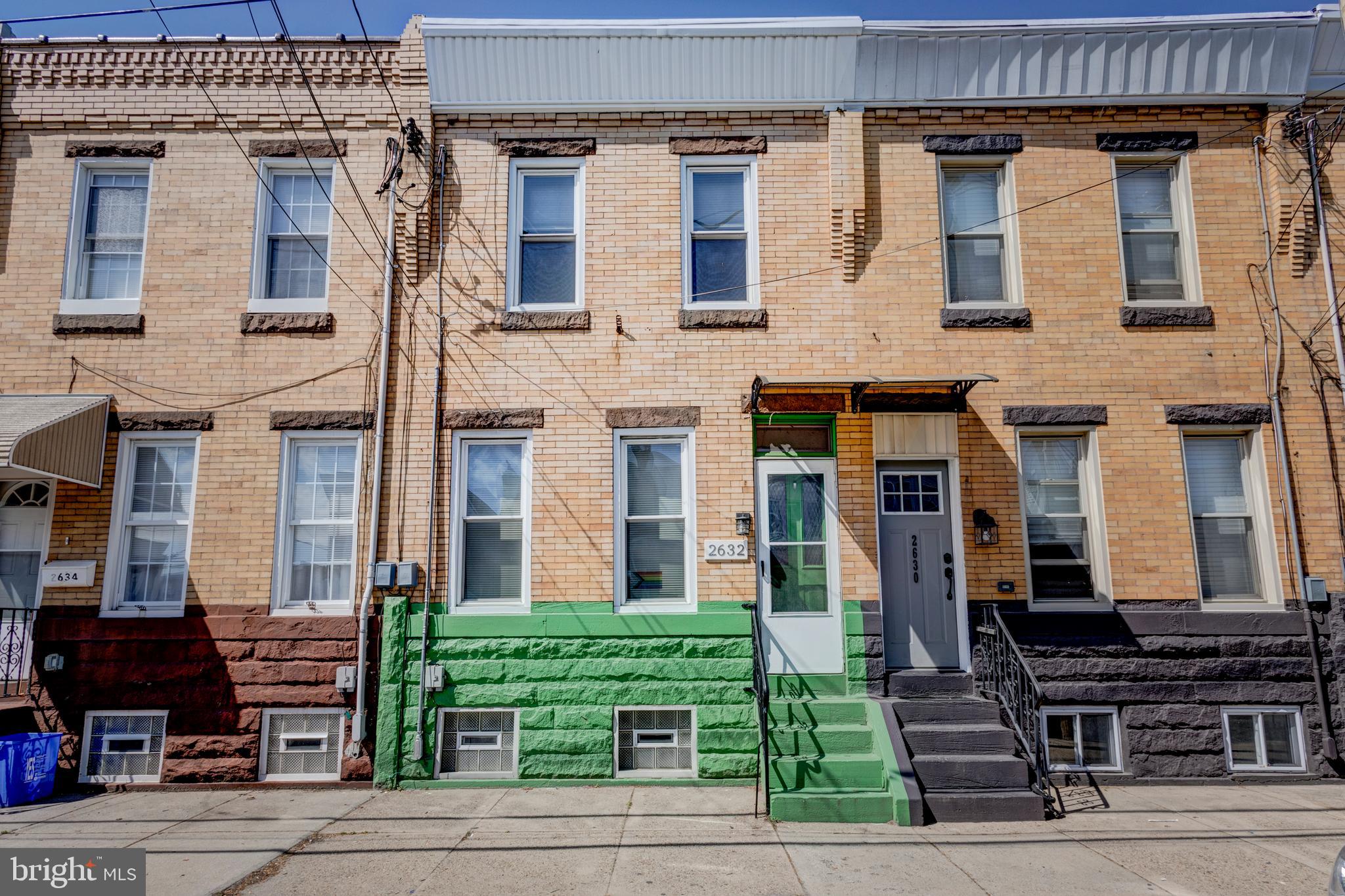 2632 E VENANGO STREET