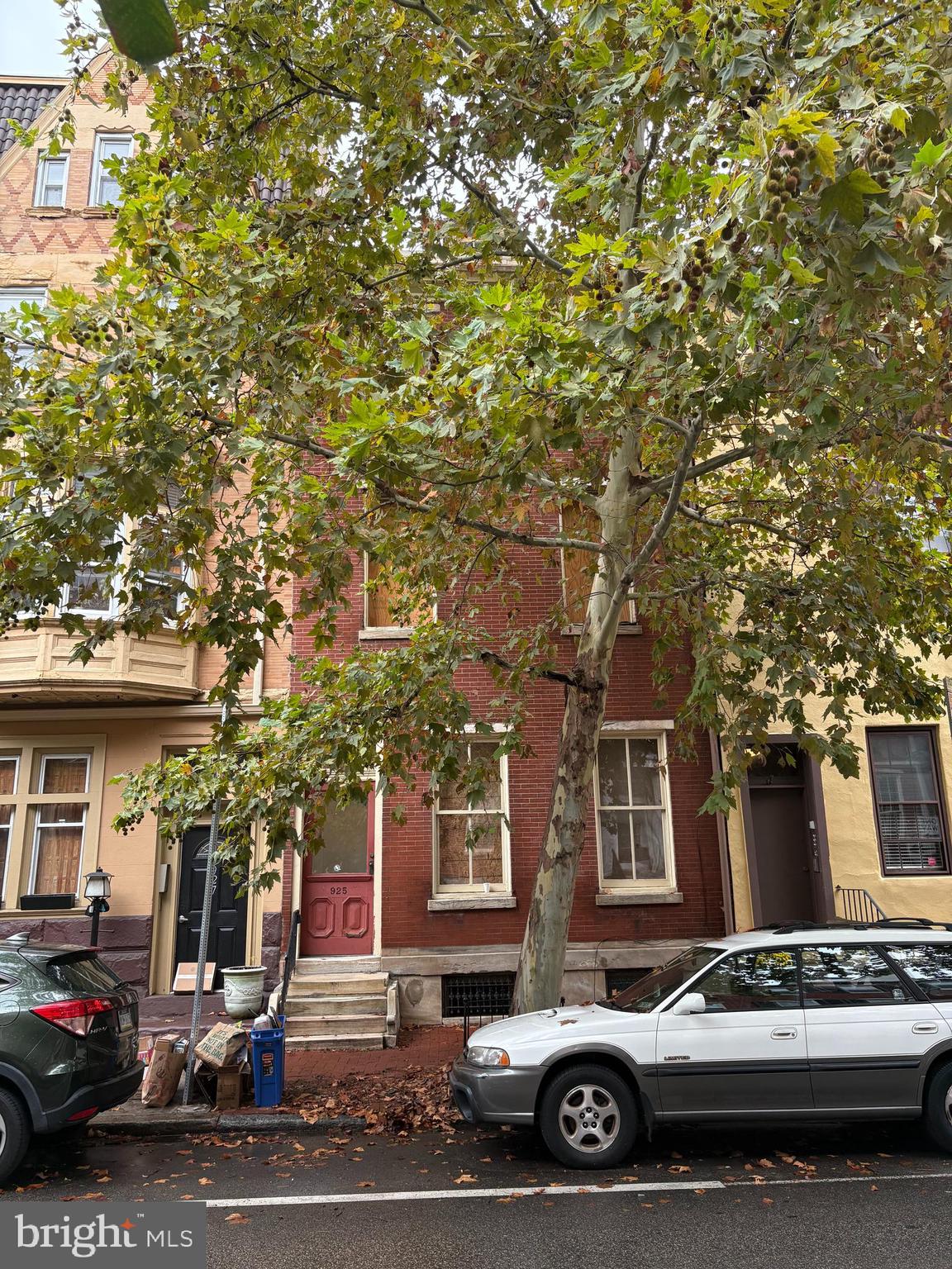 925 SPRUCE STREET