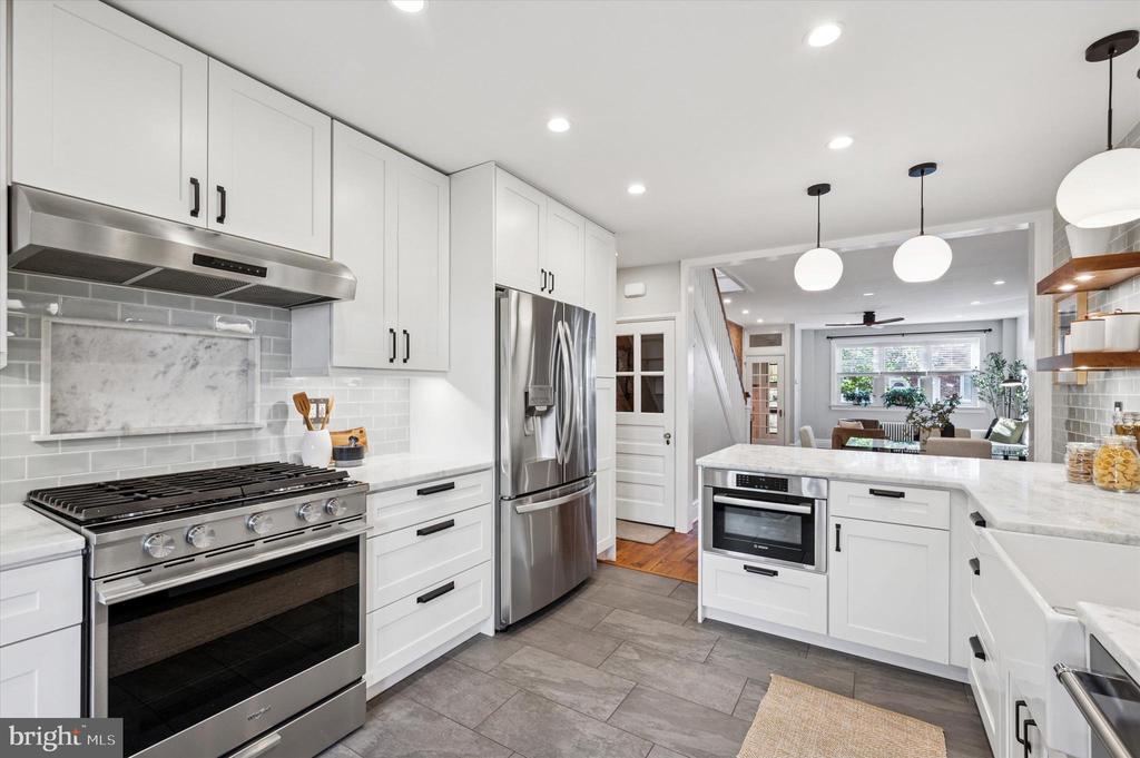 1927 S 12TH STREET
