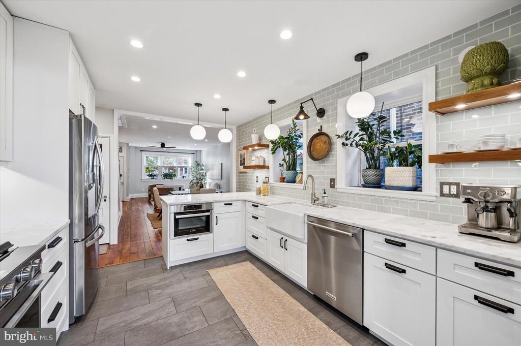 1927 S 12TH STREET