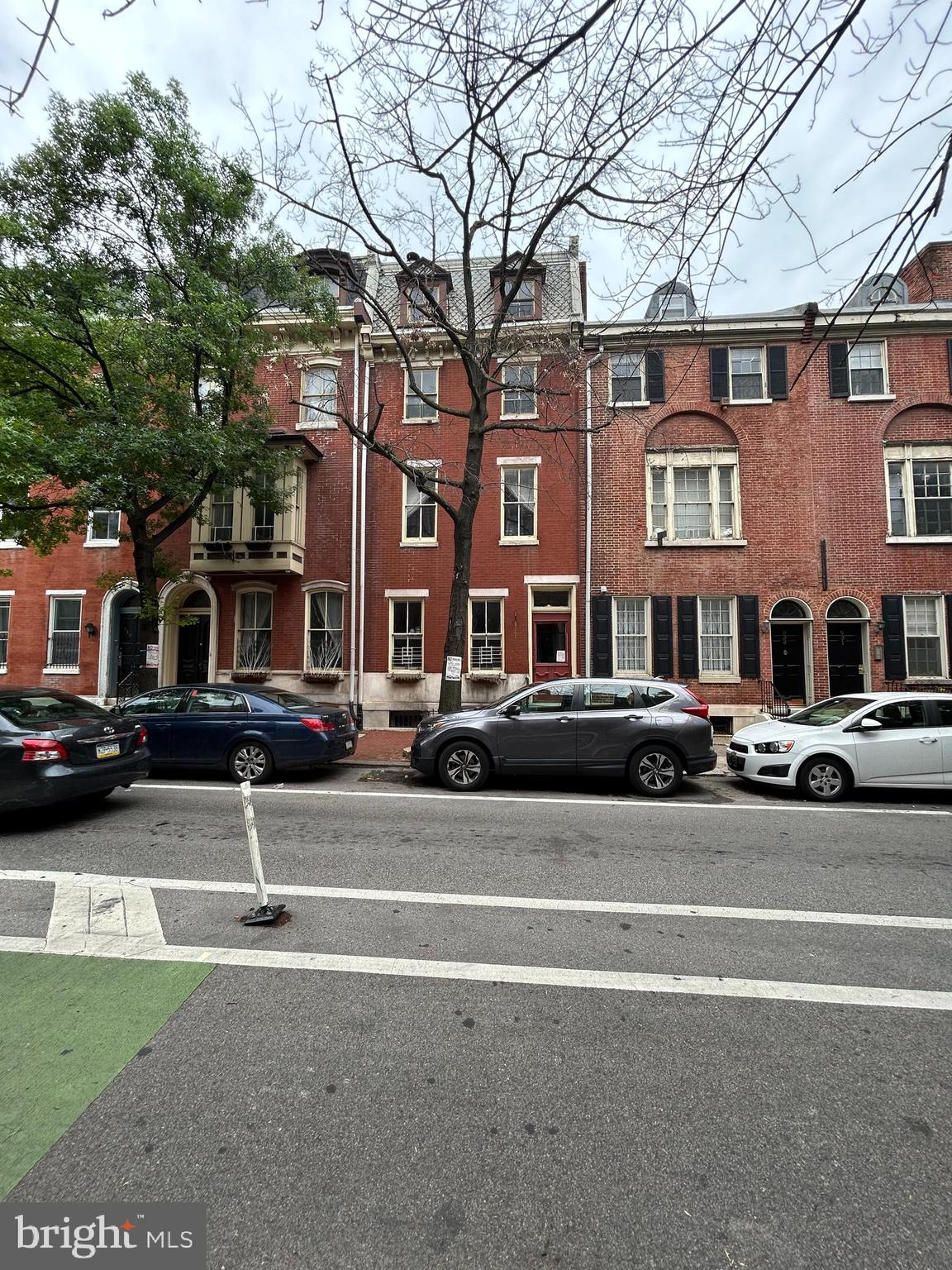 935 SPRUCE STREET