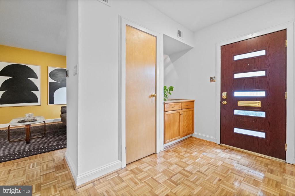 812 LOMBARD STREET 31