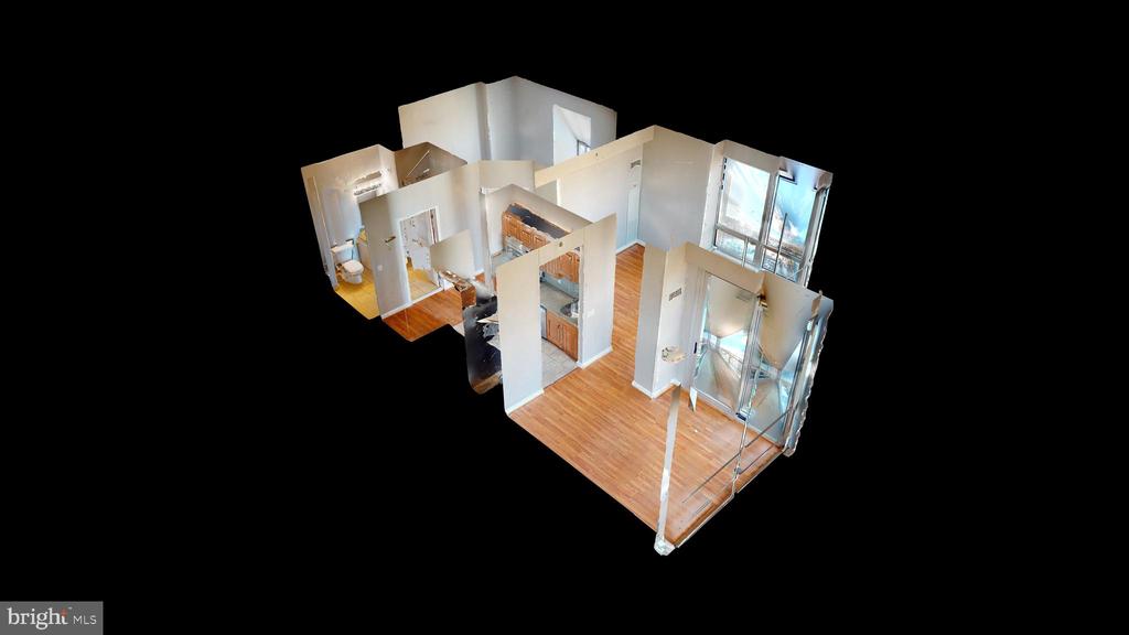 901 N PENN STREET R2404