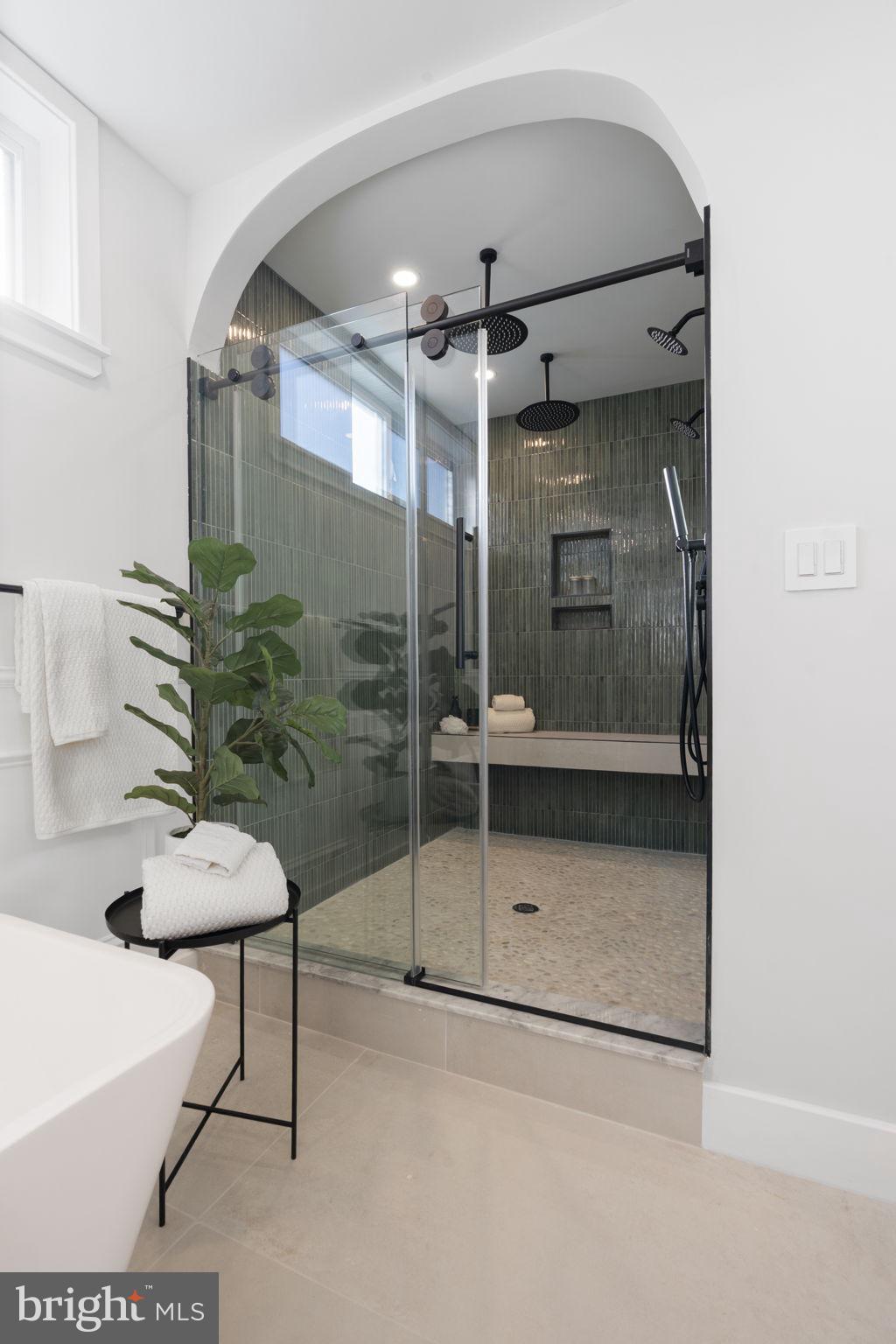 2056 PEMBERTON STREET