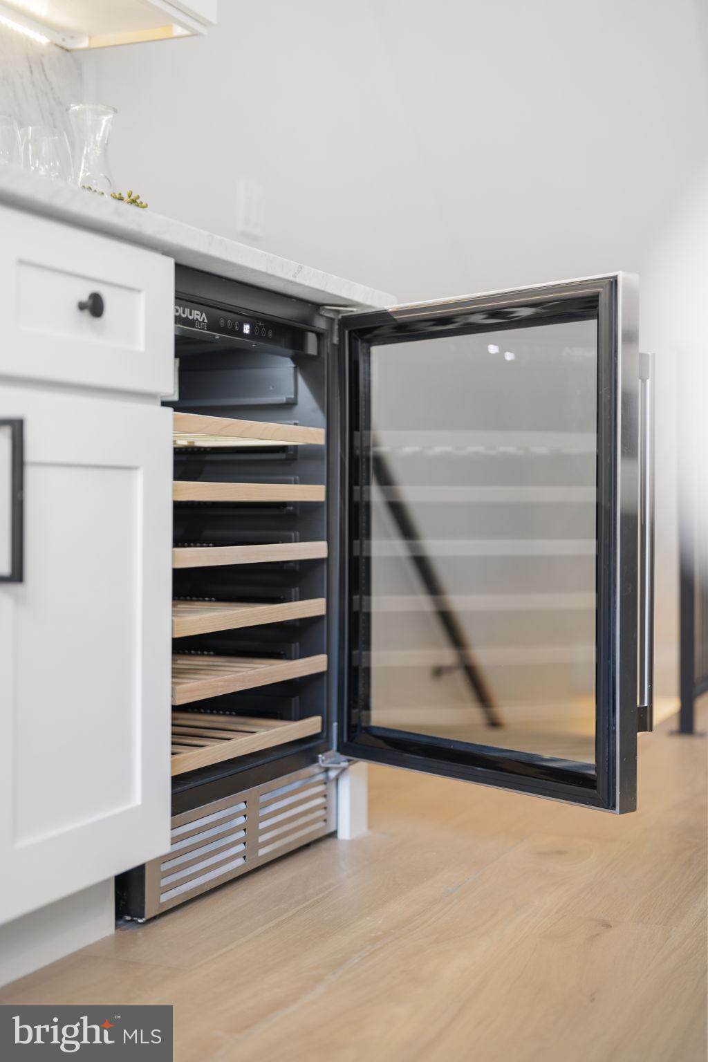 2056 PEMBERTON STREET