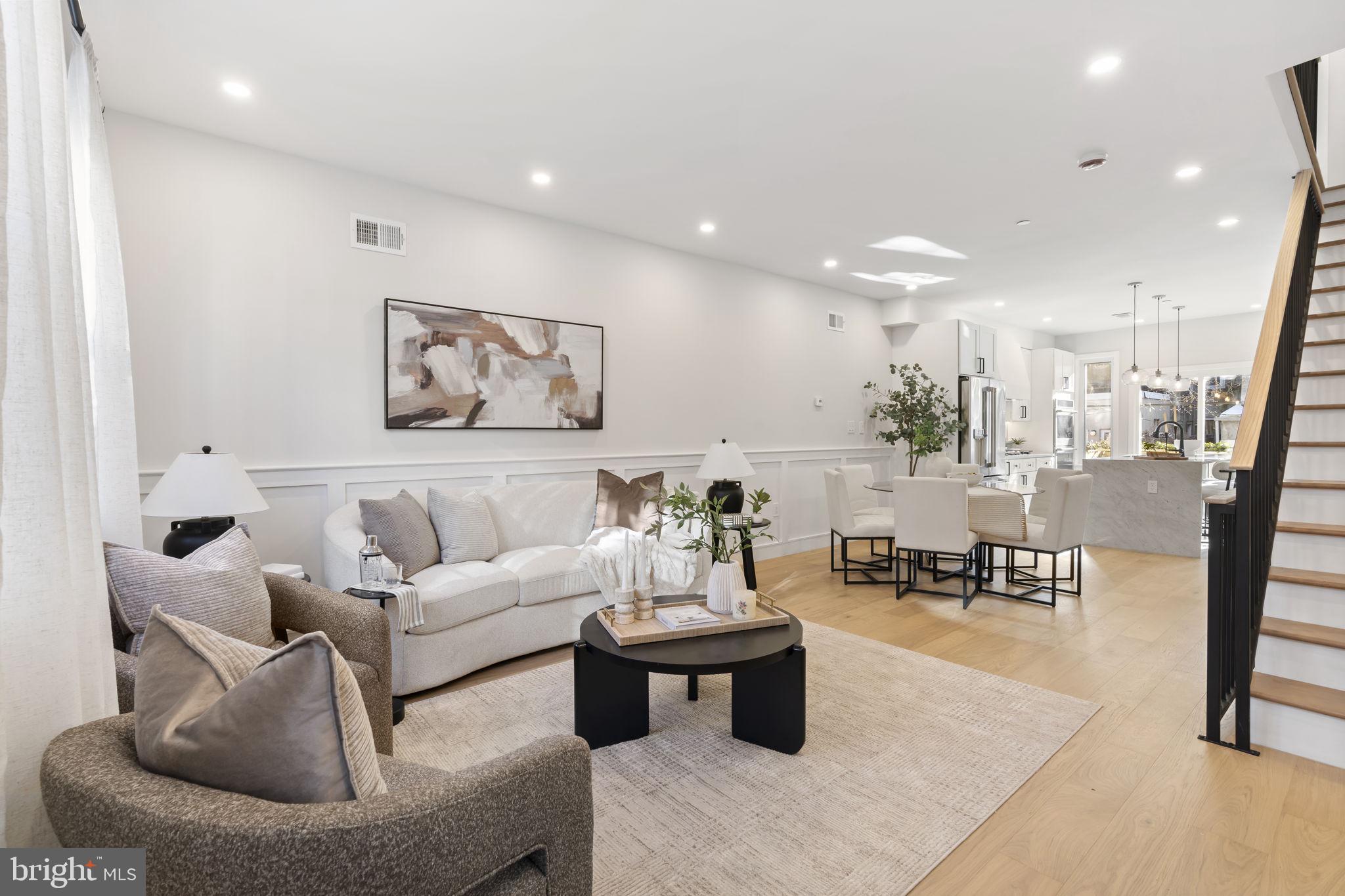 2056 PEMBERTON STREET