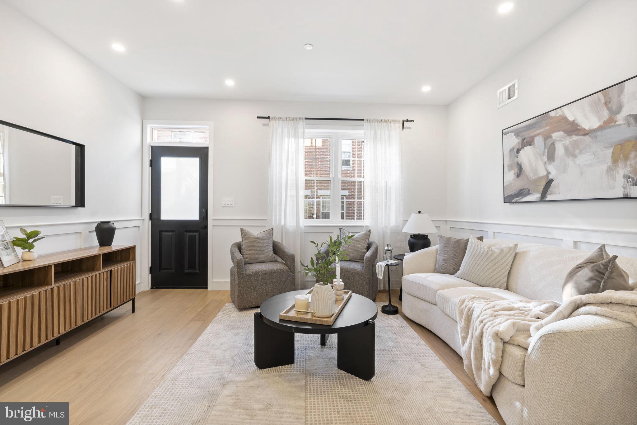 2056 PEMBERTON STREET