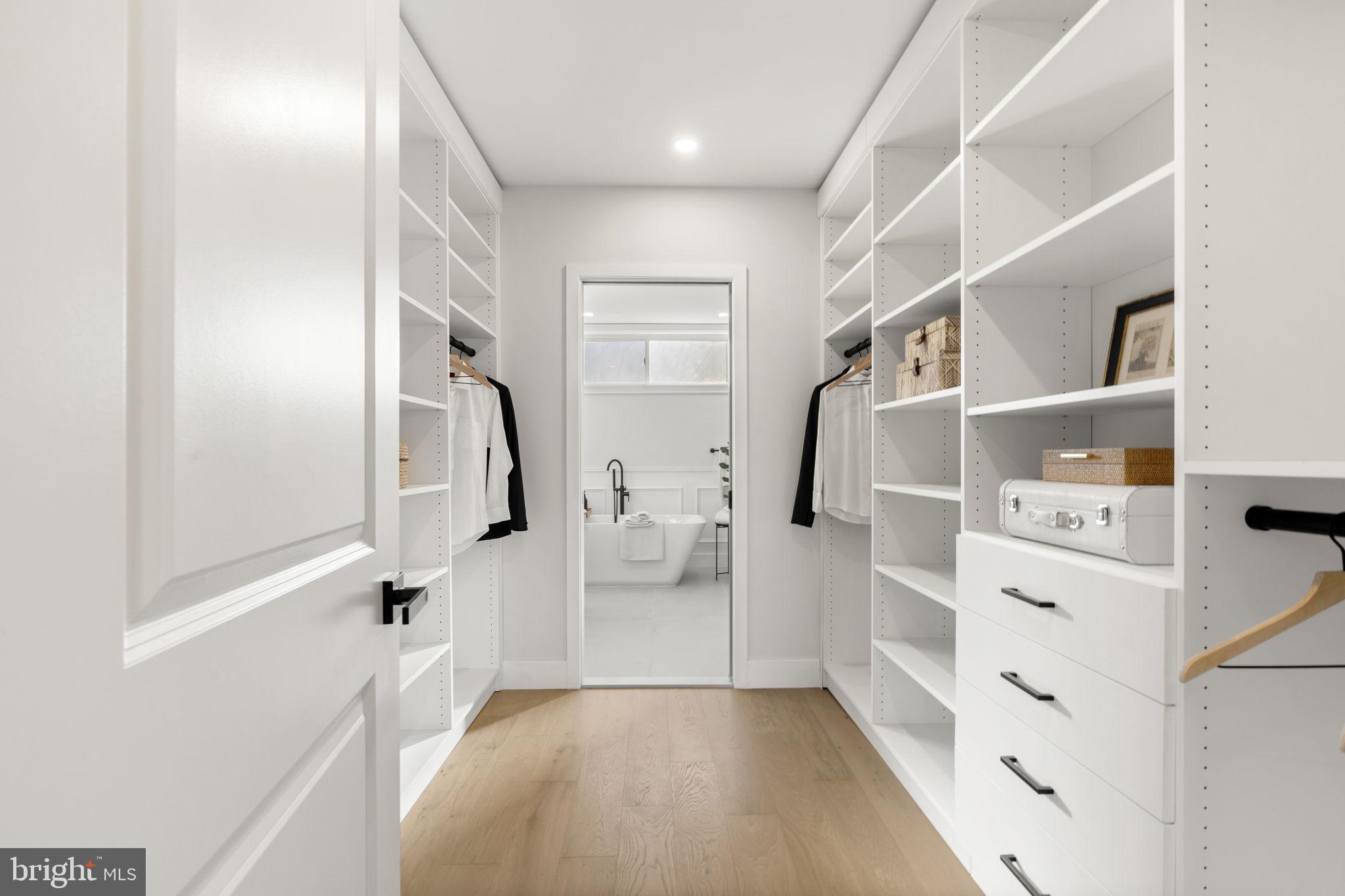 2056 PEMBERTON STREET