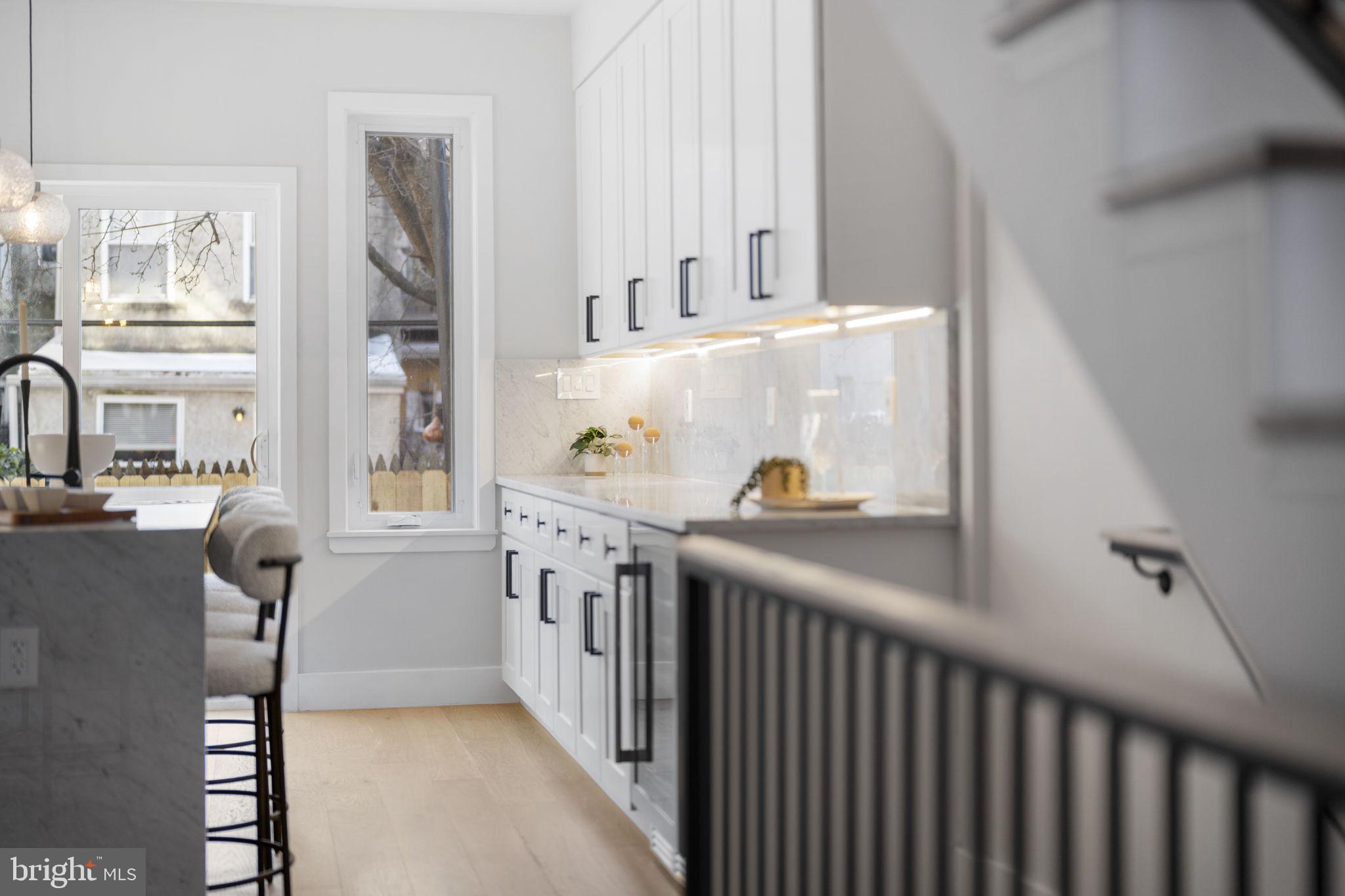 2056 PEMBERTON STREET