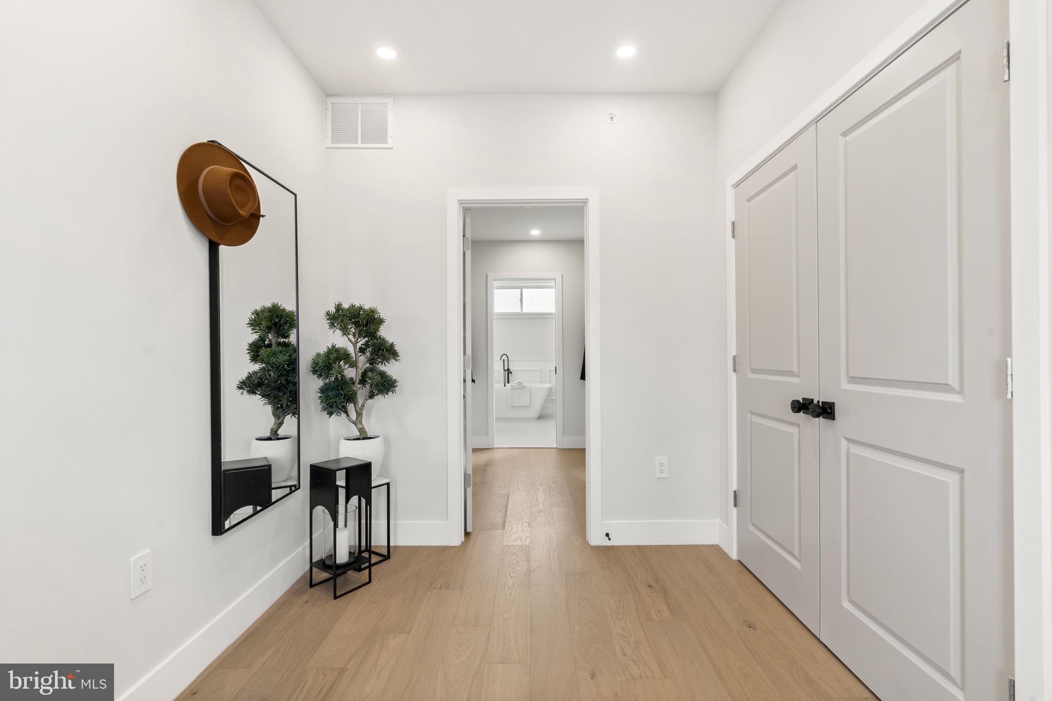 2056 PEMBERTON STREET