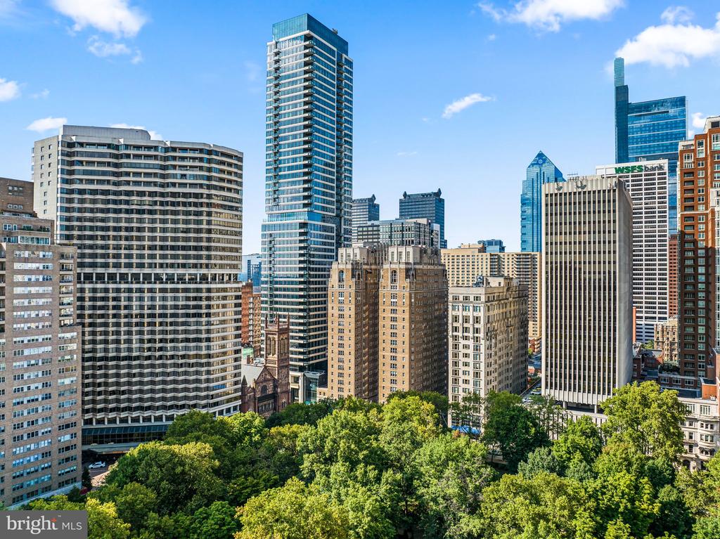 1901 WALNUT STREET Unit: 17F
