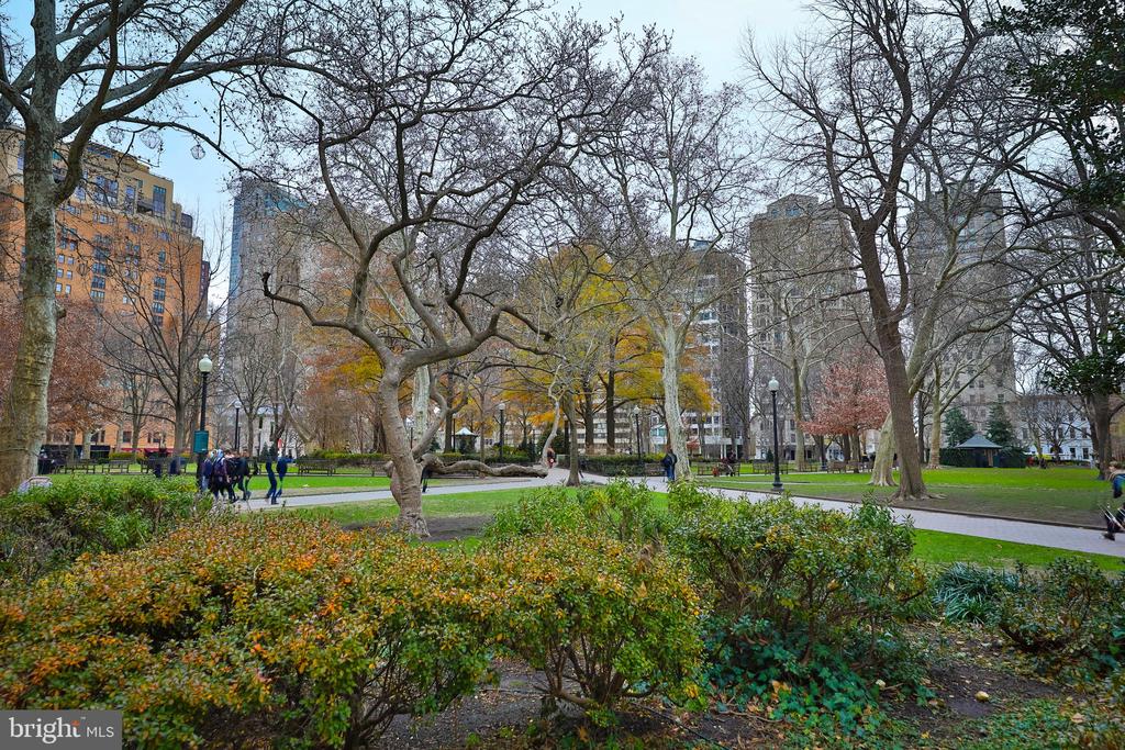1901 WALNUT STREET Unit: 17F