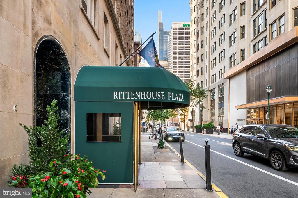 1901 WALNUT STREET Unit: 17F