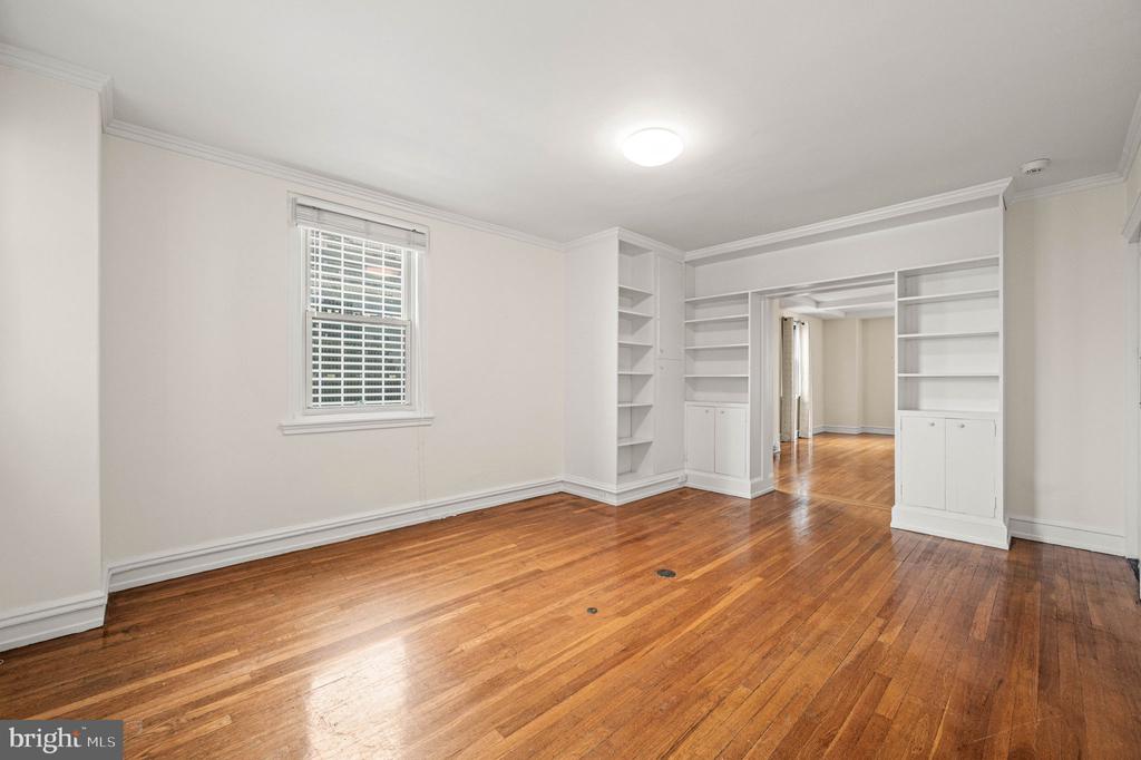 1901 WALNUT STREET Unit: 17F