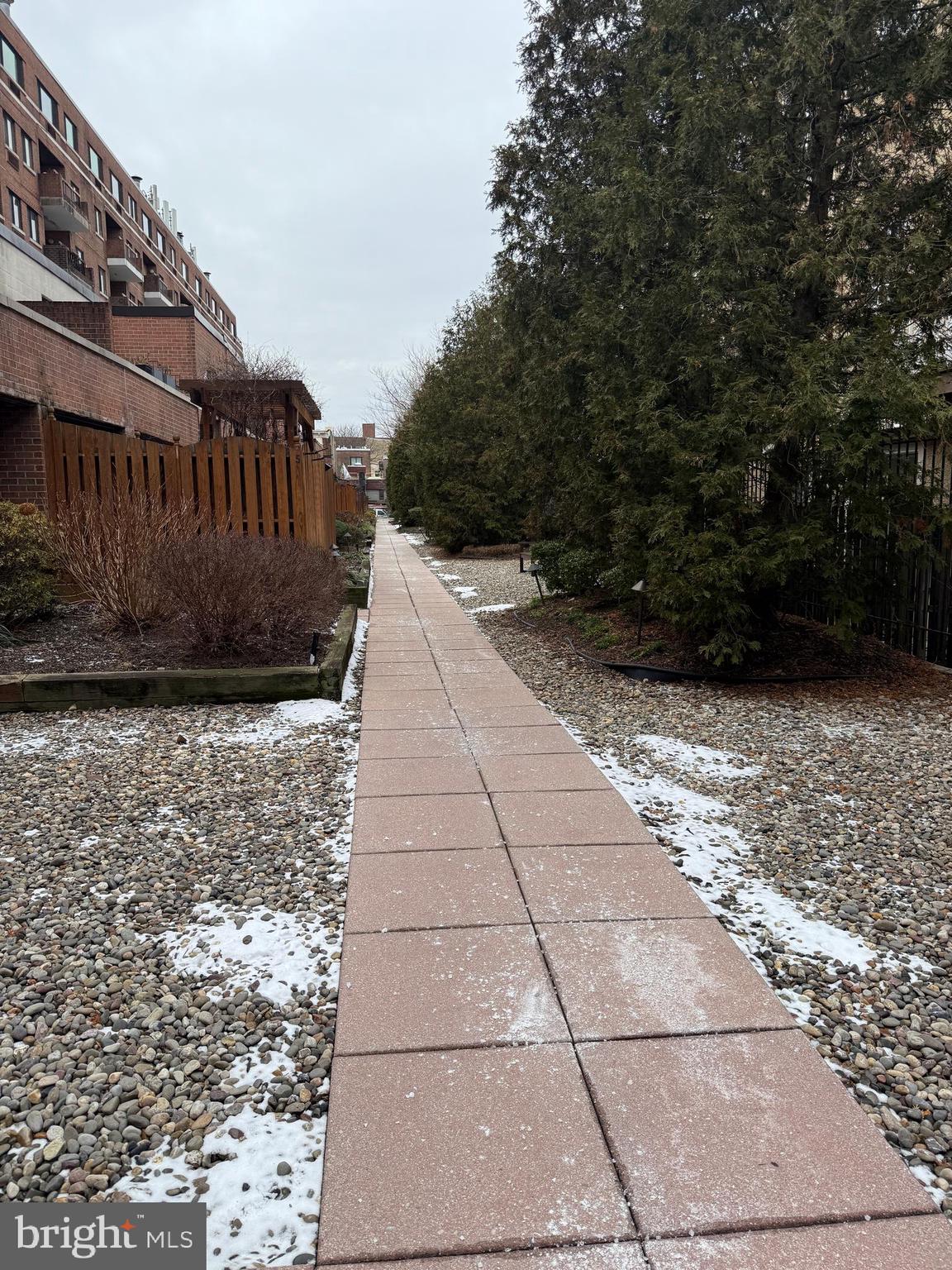 200 LOMBARD STREET 625