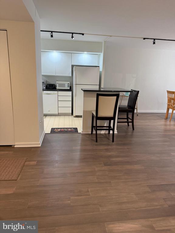 200 LOMBARD STREET 625