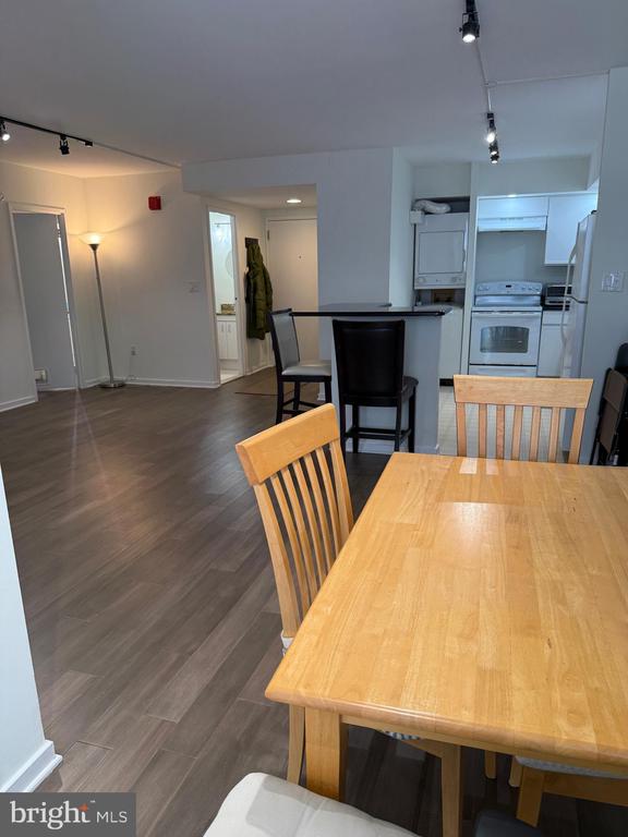 200 LOMBARD STREET 625