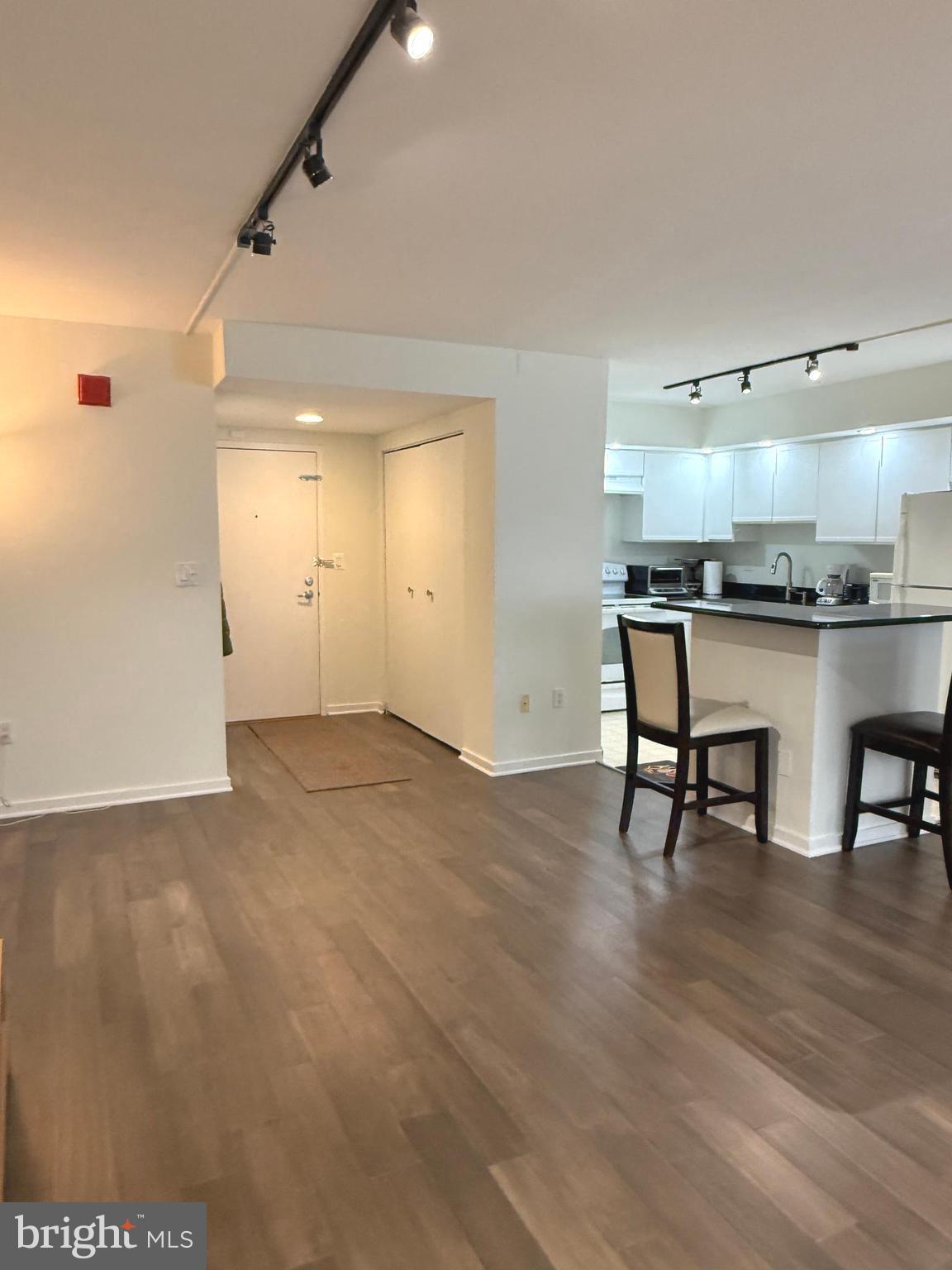 200 LOMBARD STREET 625