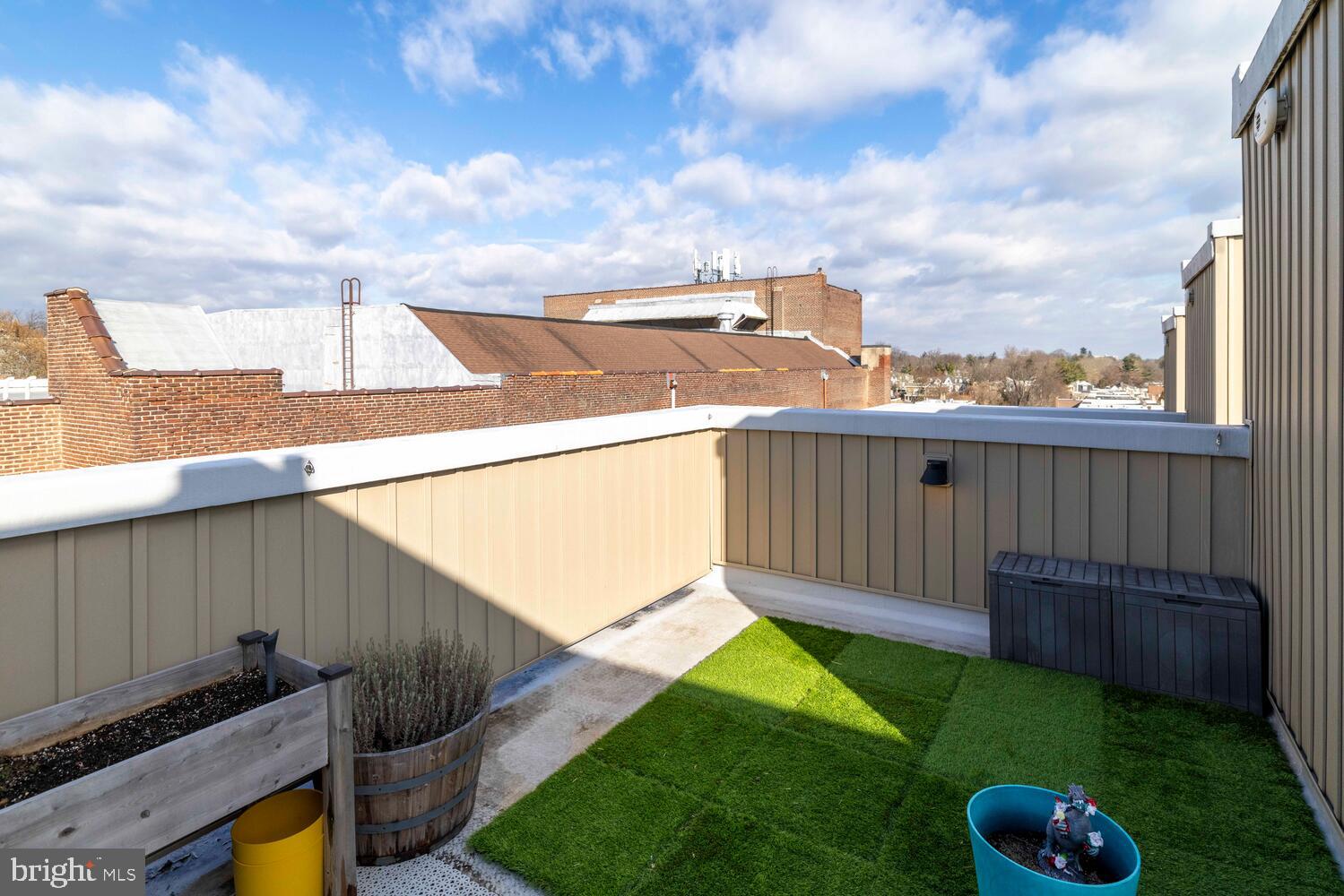 23 E DURHAM STREET C2