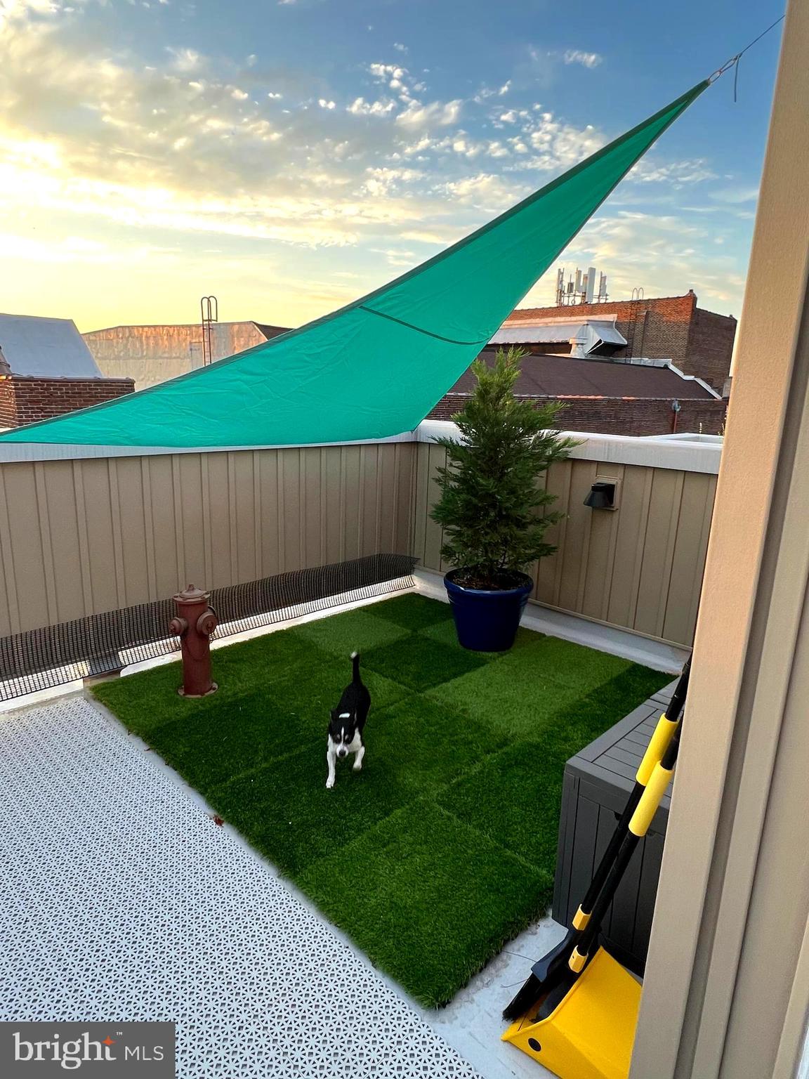 23 E DURHAM STREET C2