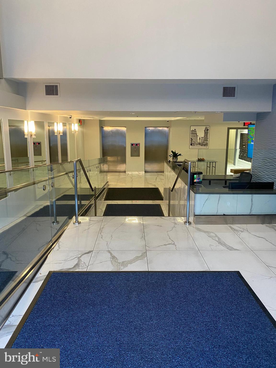 200 LOMBARD STREET 10 633