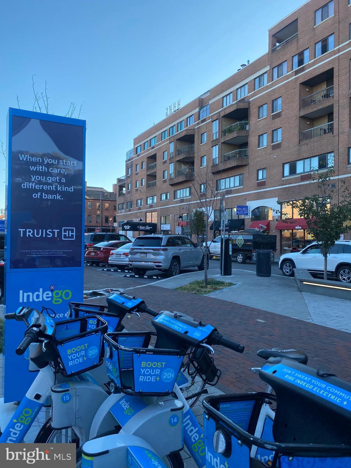 200 LOMBARD STREET 10 633