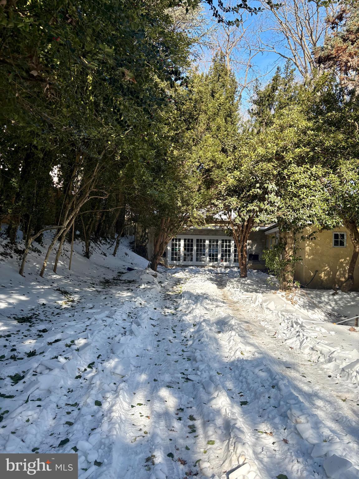 7615 SAINT MARTINS LANE