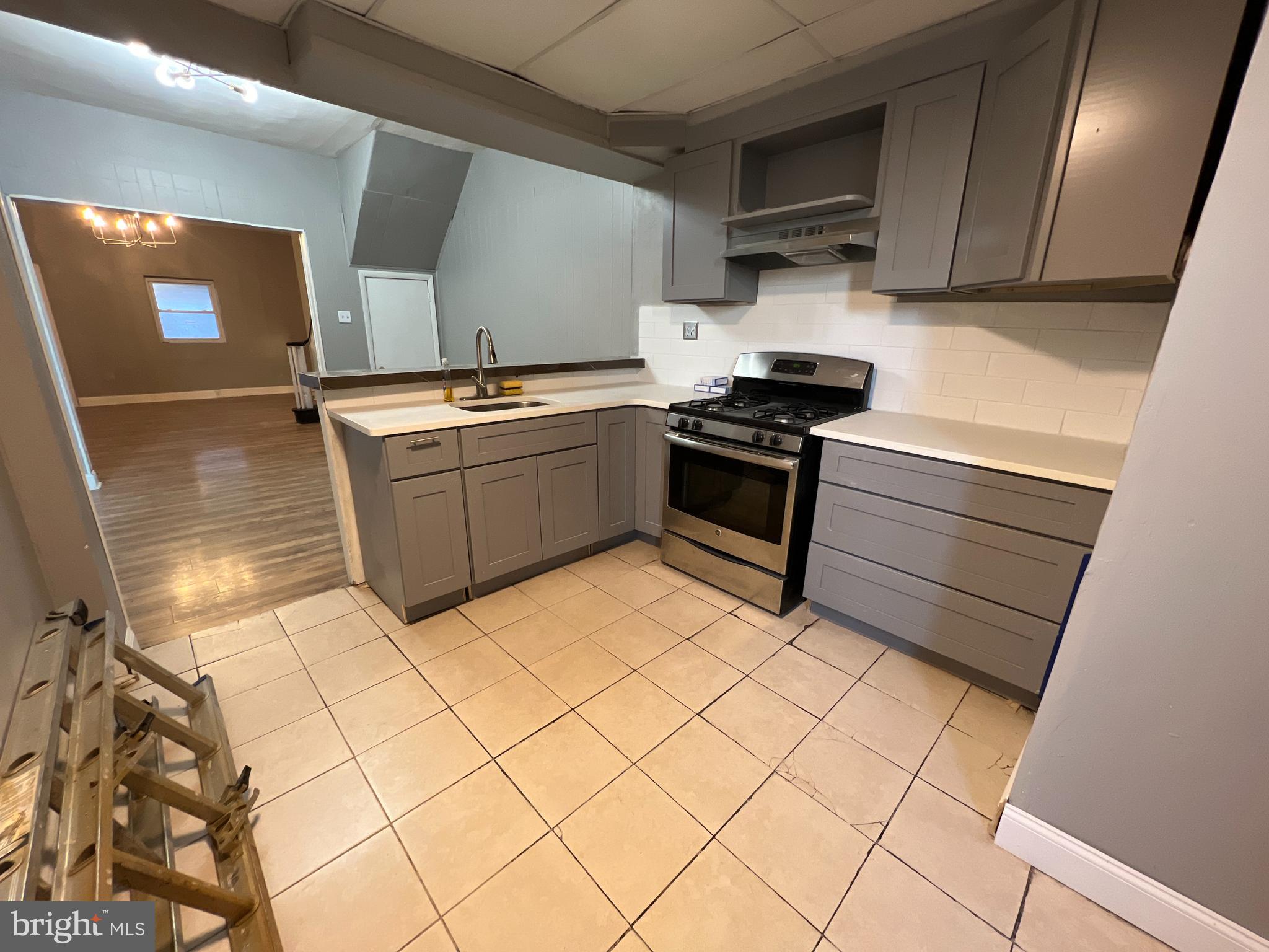 2032 S 66TH STREET