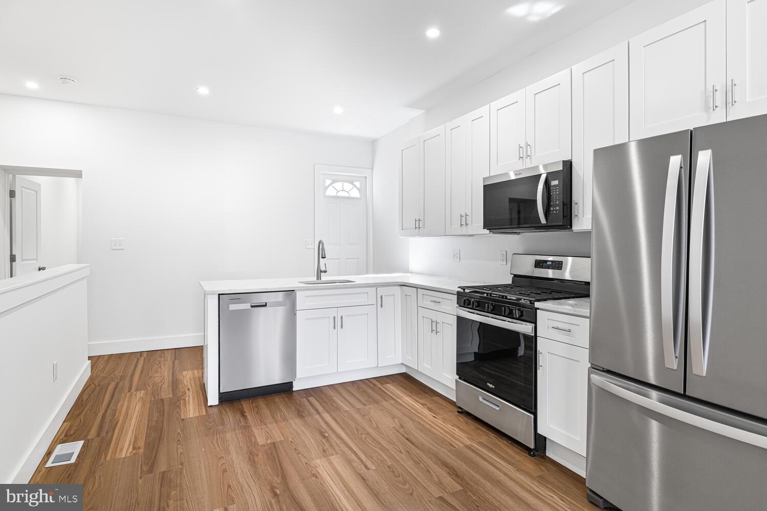 1830 CATHARINE STREET