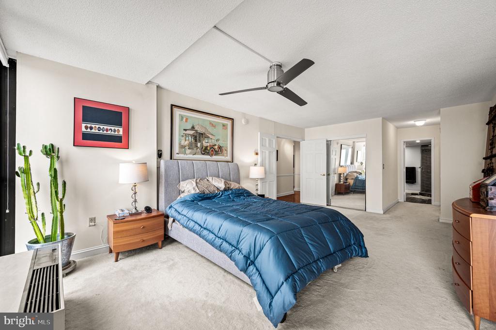 233 S 6TH 1901K