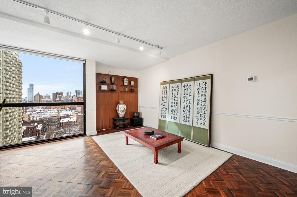 233 S 6TH 1901K