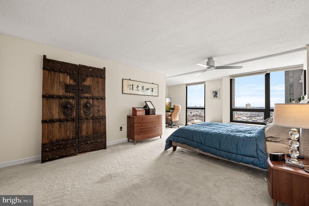 233 S 6TH 1901K
