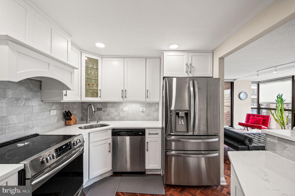 233 S 6TH 1901K