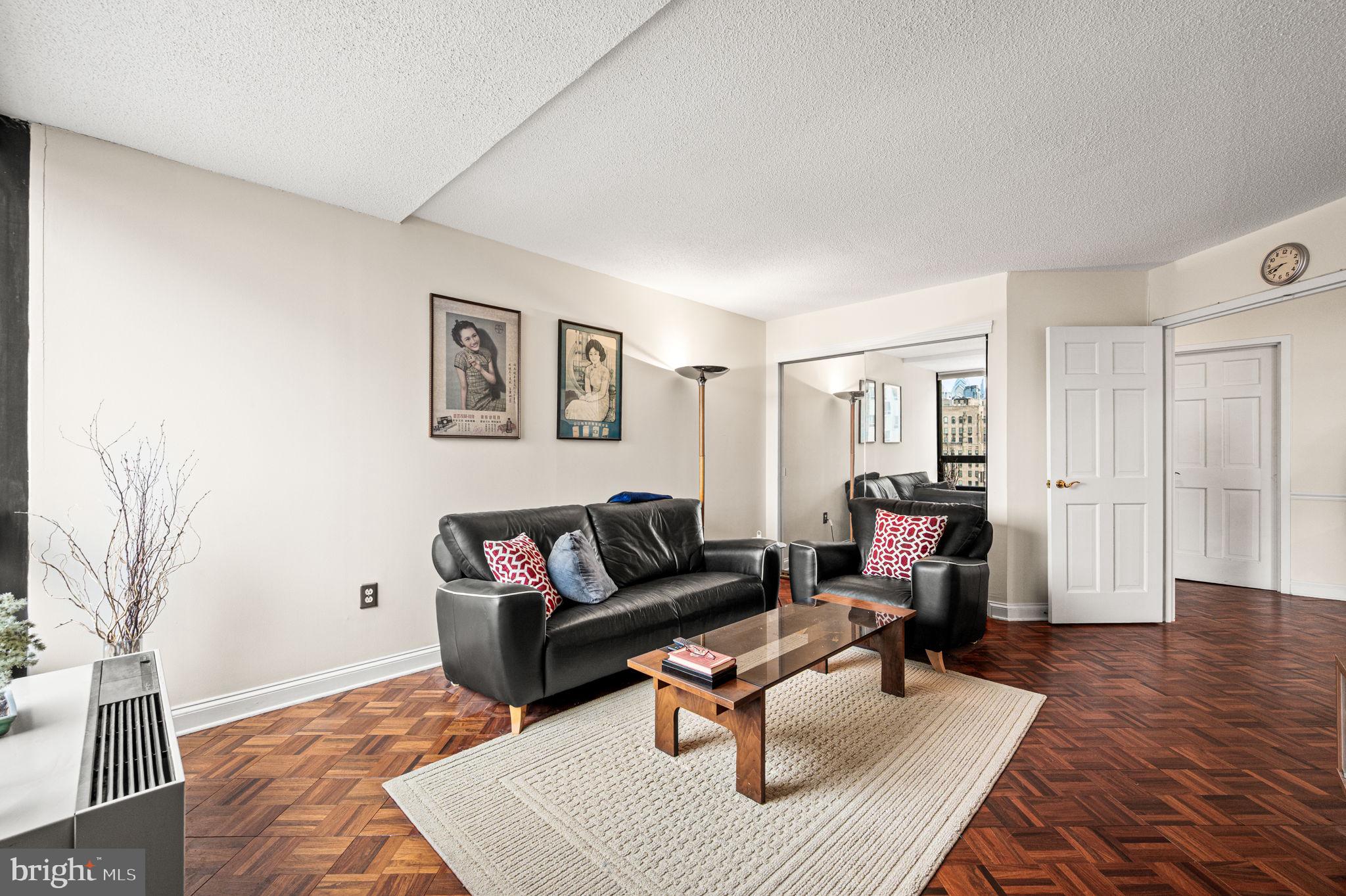 233 S 6TH 1901K