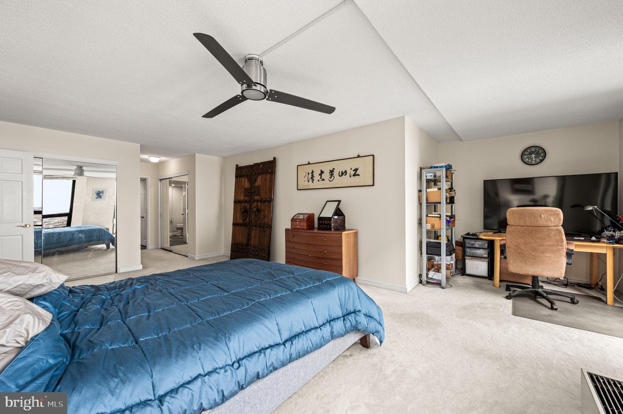 233 S 6TH 1901K