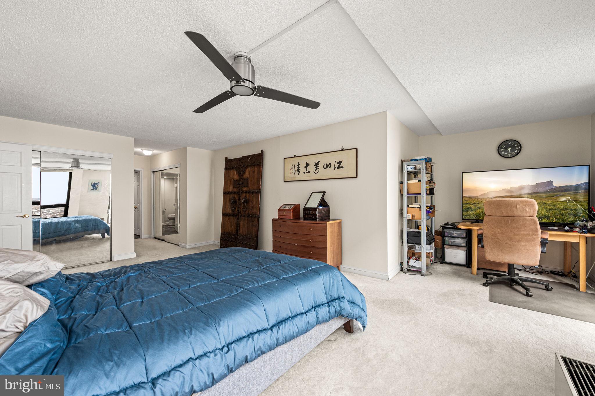 233 S 6TH 1901K