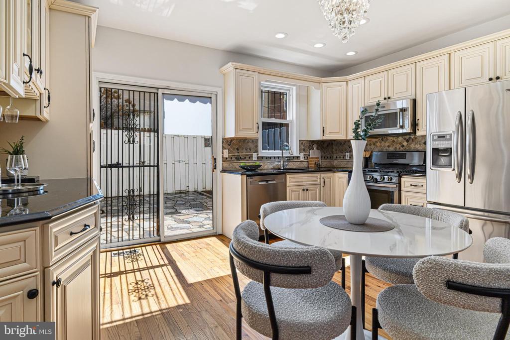 2028 KATER STREET